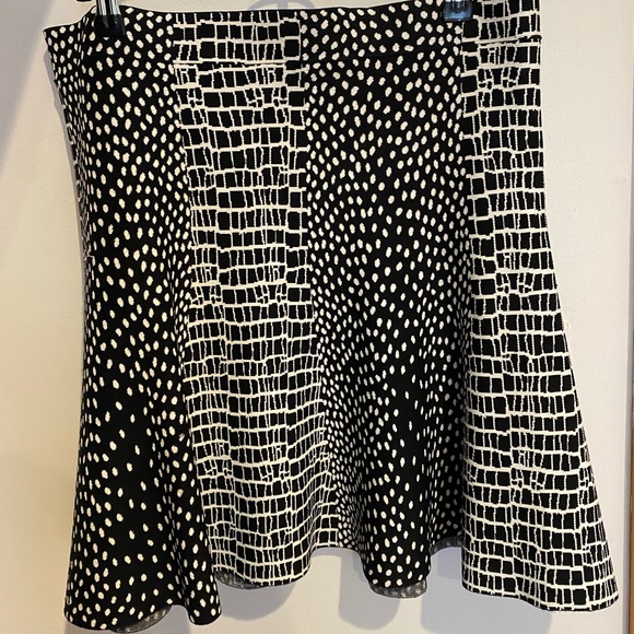 BCBGMAXAZRIA PEYTON CROC-JACQUARD SKIRT SIZE L - Picture 6 of 7